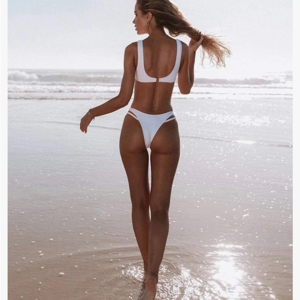 White Bikini Set - Picture 3 of 4